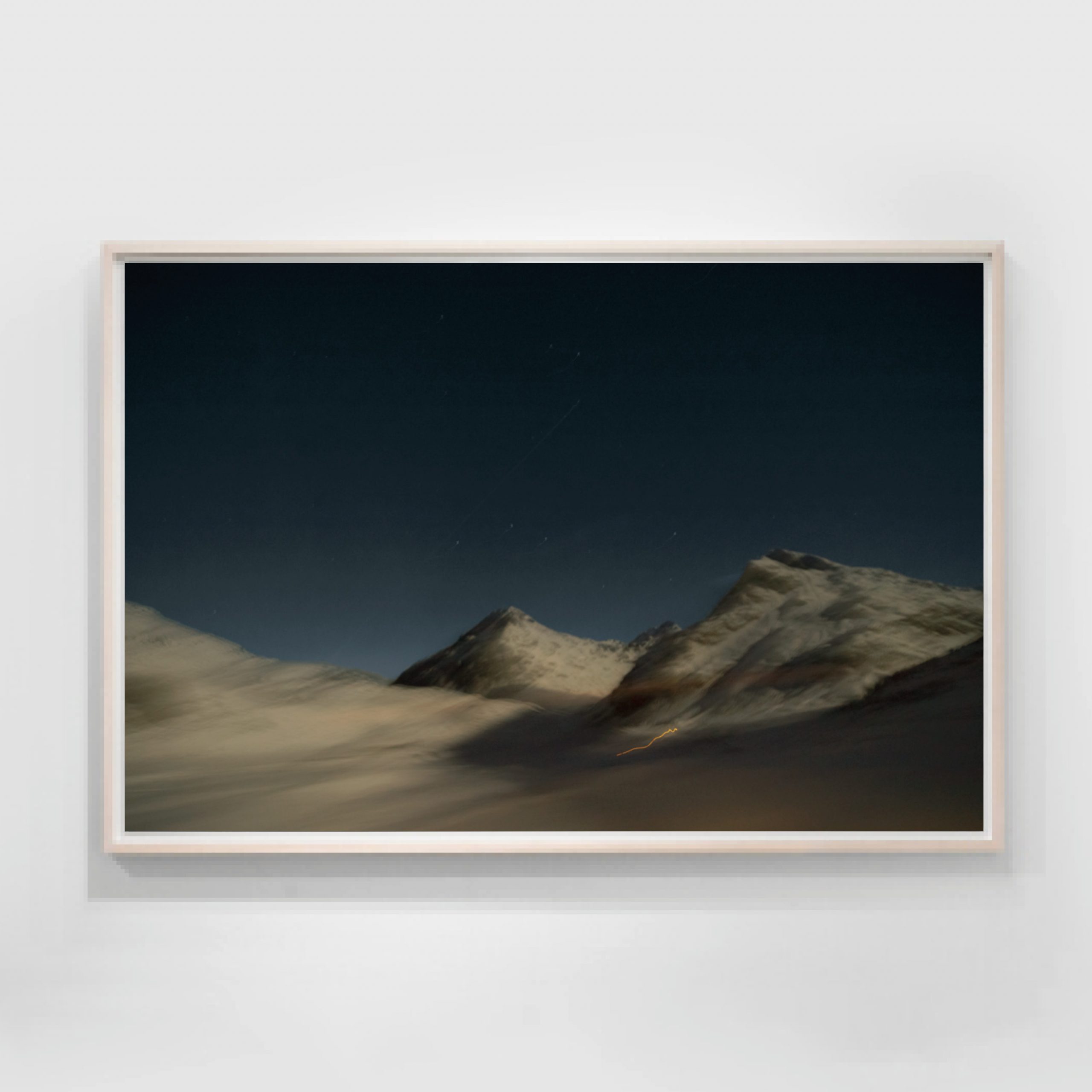 © Rolf Sachs '16.11.2013 - 19:44:22 Camera in Motion' courtesy ammann//gallery