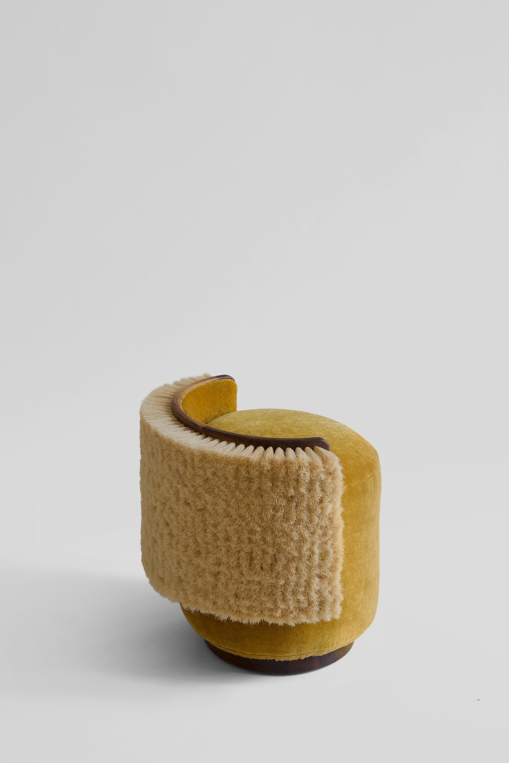 © Ad Hoc 'ROOTS Stool gold' courtesy ammann//gallery