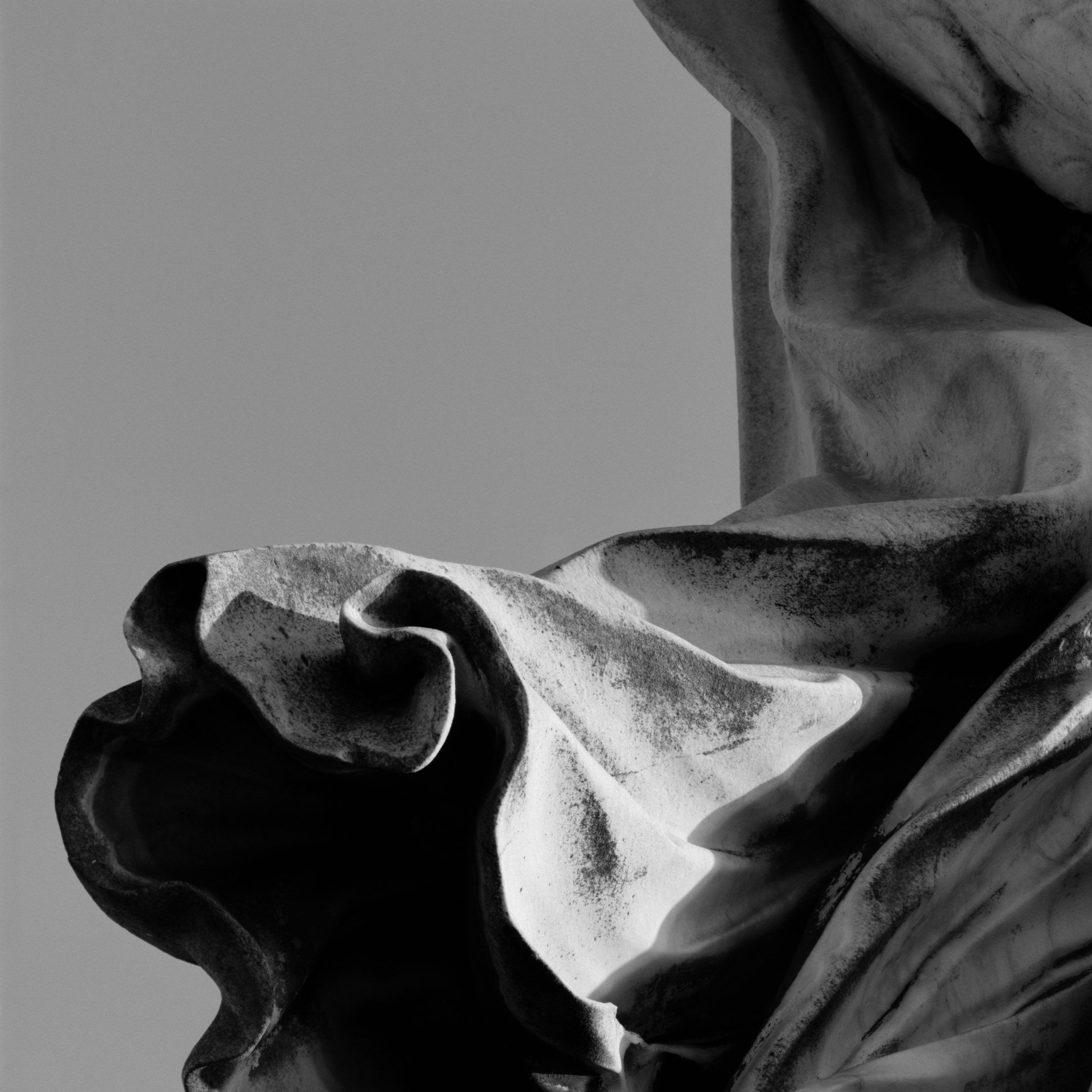 © Hélène Binet 'Levitation 07 - Ponte Sant'Angelo, Rome (Sculptures by Gian Lorenzo Bernini )' courtesy ammann//gallery