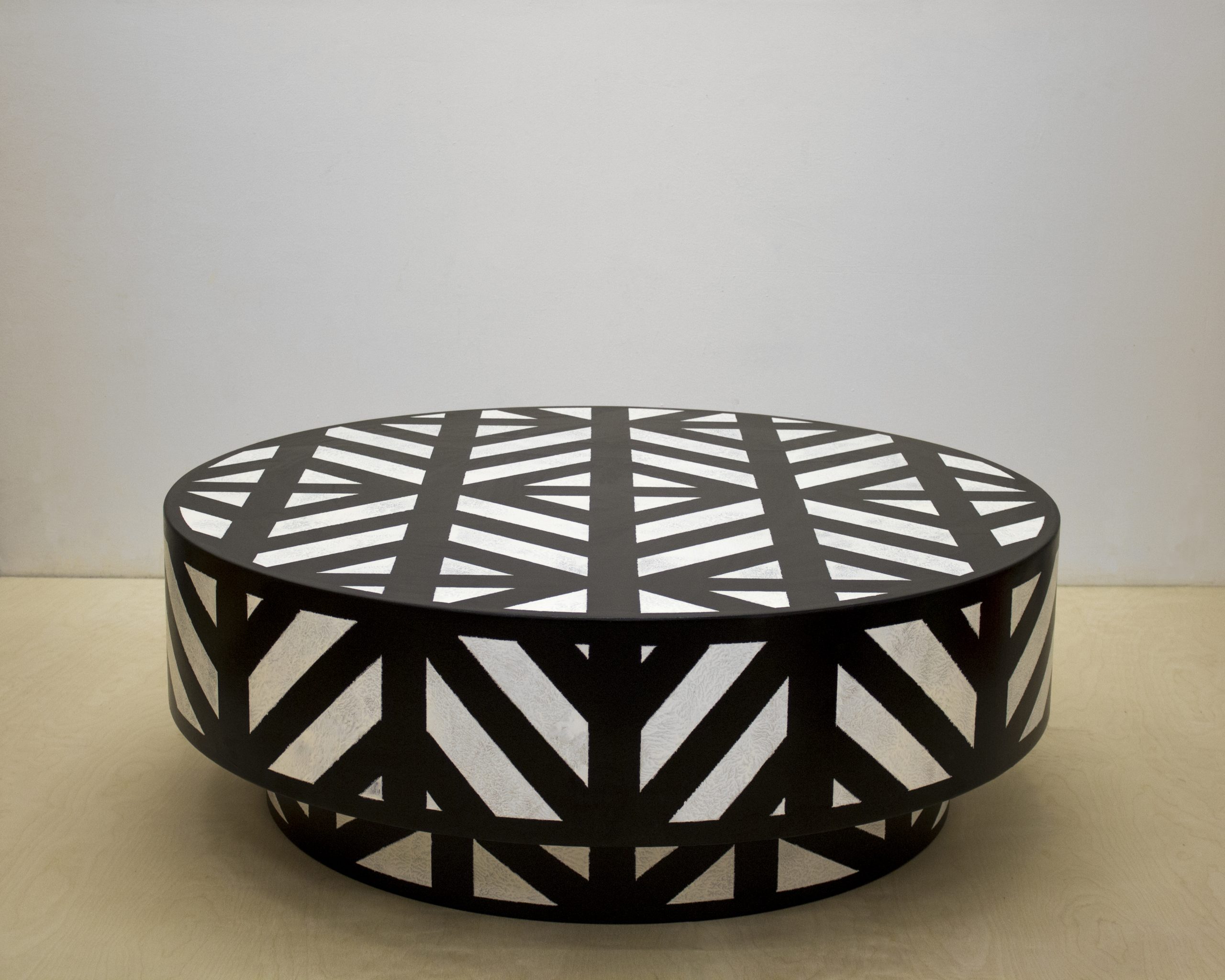 © Richard Woods 'Tudor Bench/Coffee Table' courtesy ammann//gallery