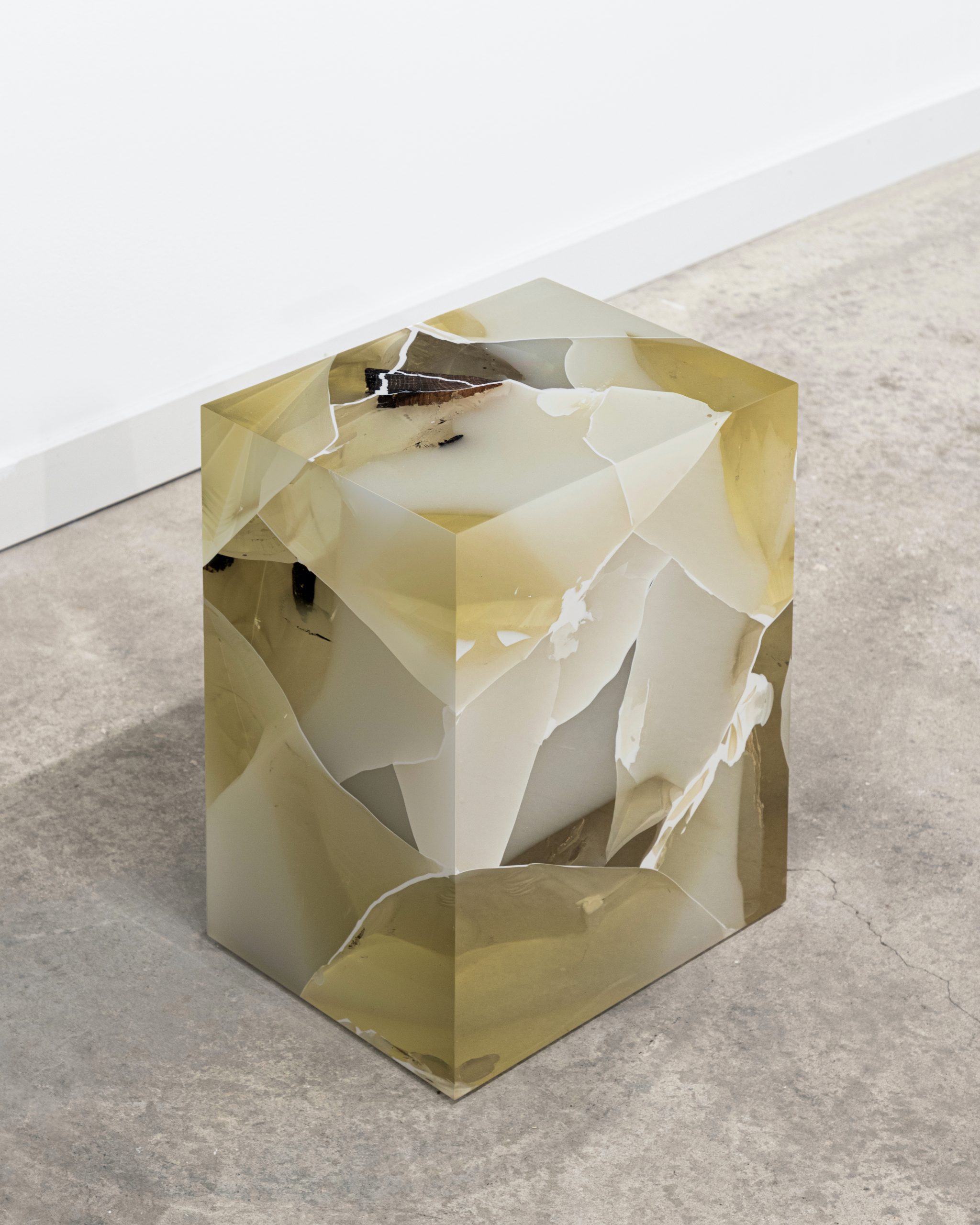 © Studio Nucleo 'ONYX Stone Fossil 04' courtesy ammann//gallery