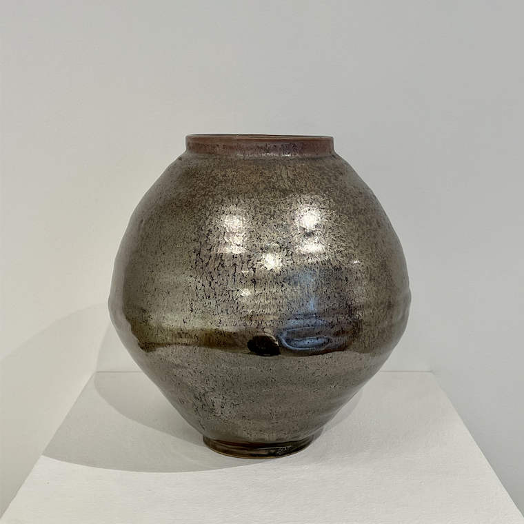 © Kim Syyoung 'Moon Jar 3' courtesy ammann//gallery