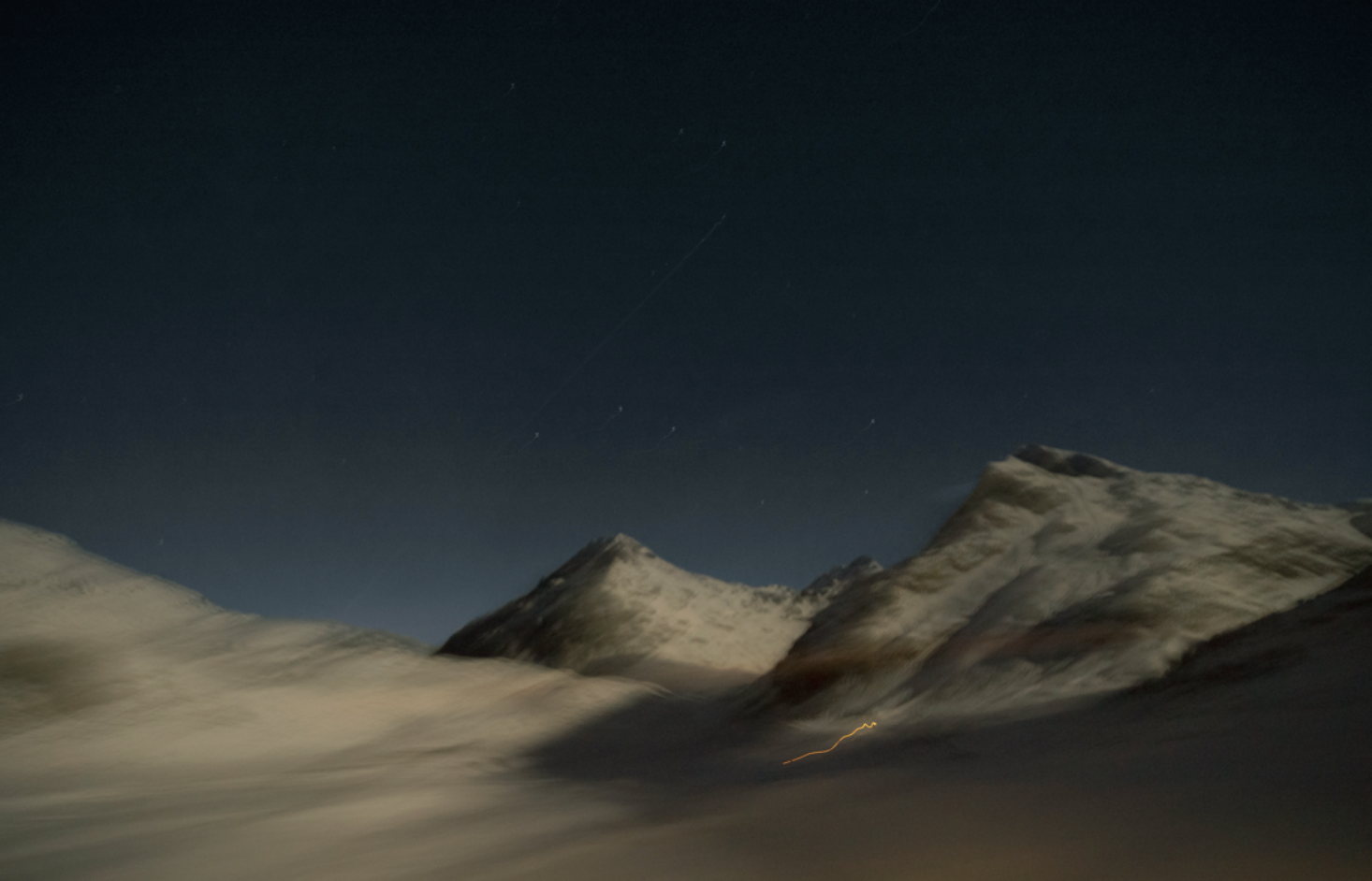 © Rolf Sachs '16.11.2013 - 19:44:22' Camera in Motion courtesy ammann//gallery